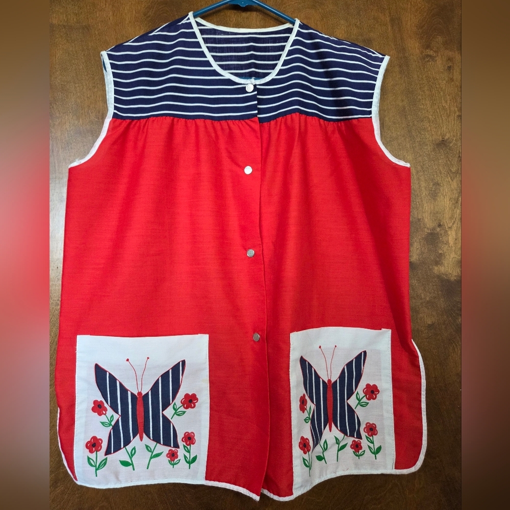 Vintage 60-70s Cobbler Apron Smock Vest. Grandma Red, Blue, White Butterflies